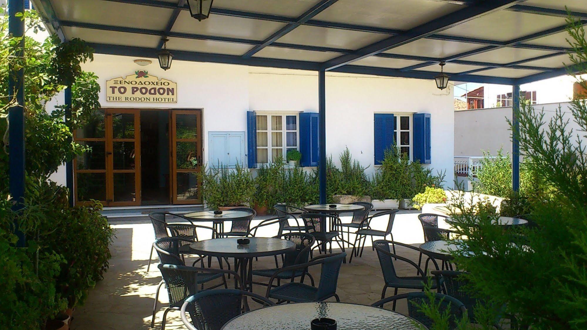 Hotel Rodon Skala  Bagian luar foto
